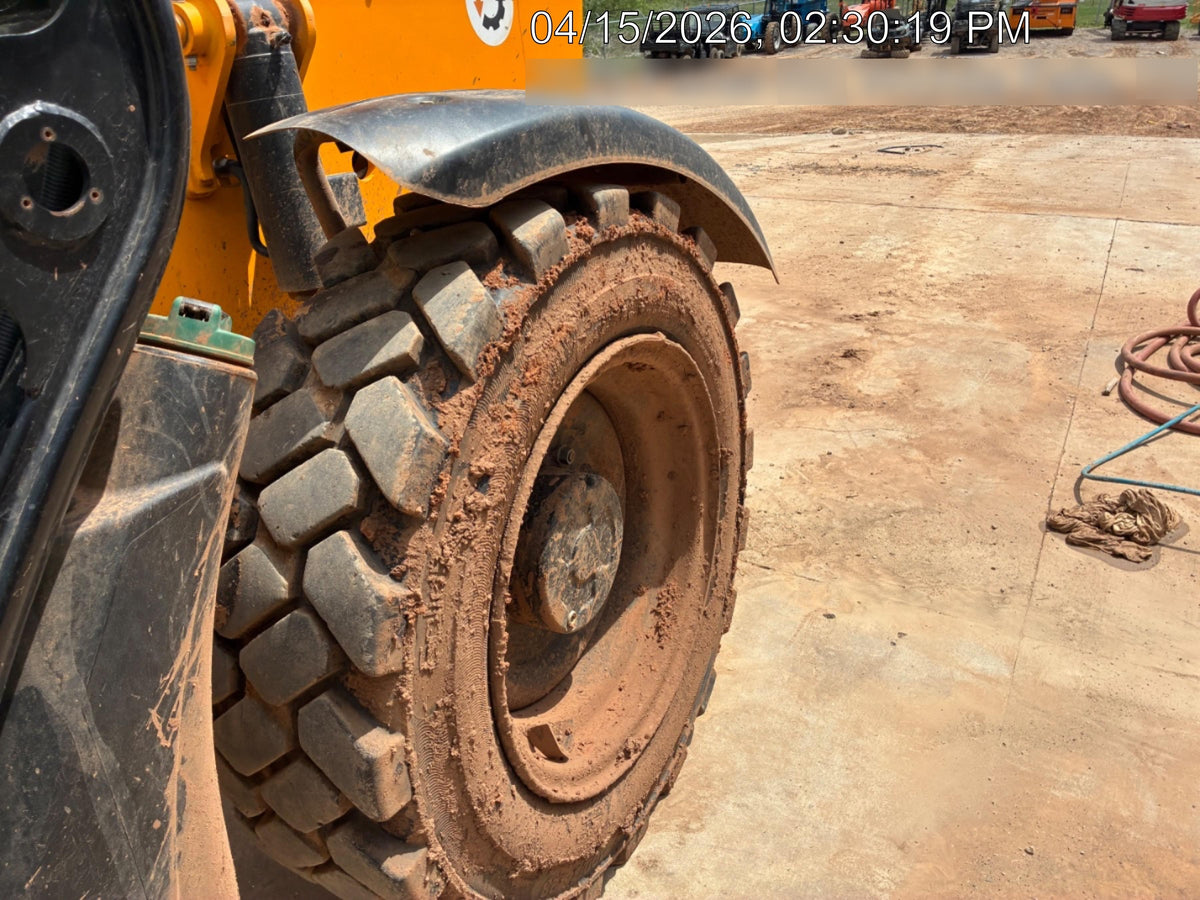 2022 JCB 512-56