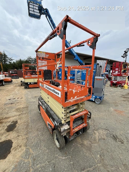 2021 JLG ES1932