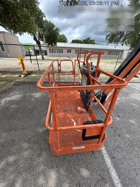 2016 JLG 660SJ