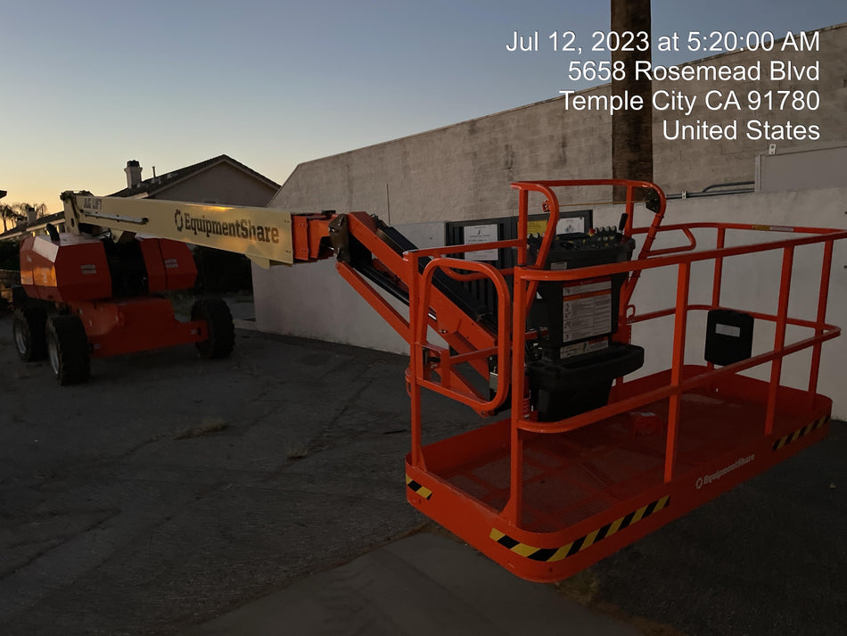 2023 JLG 860SJ