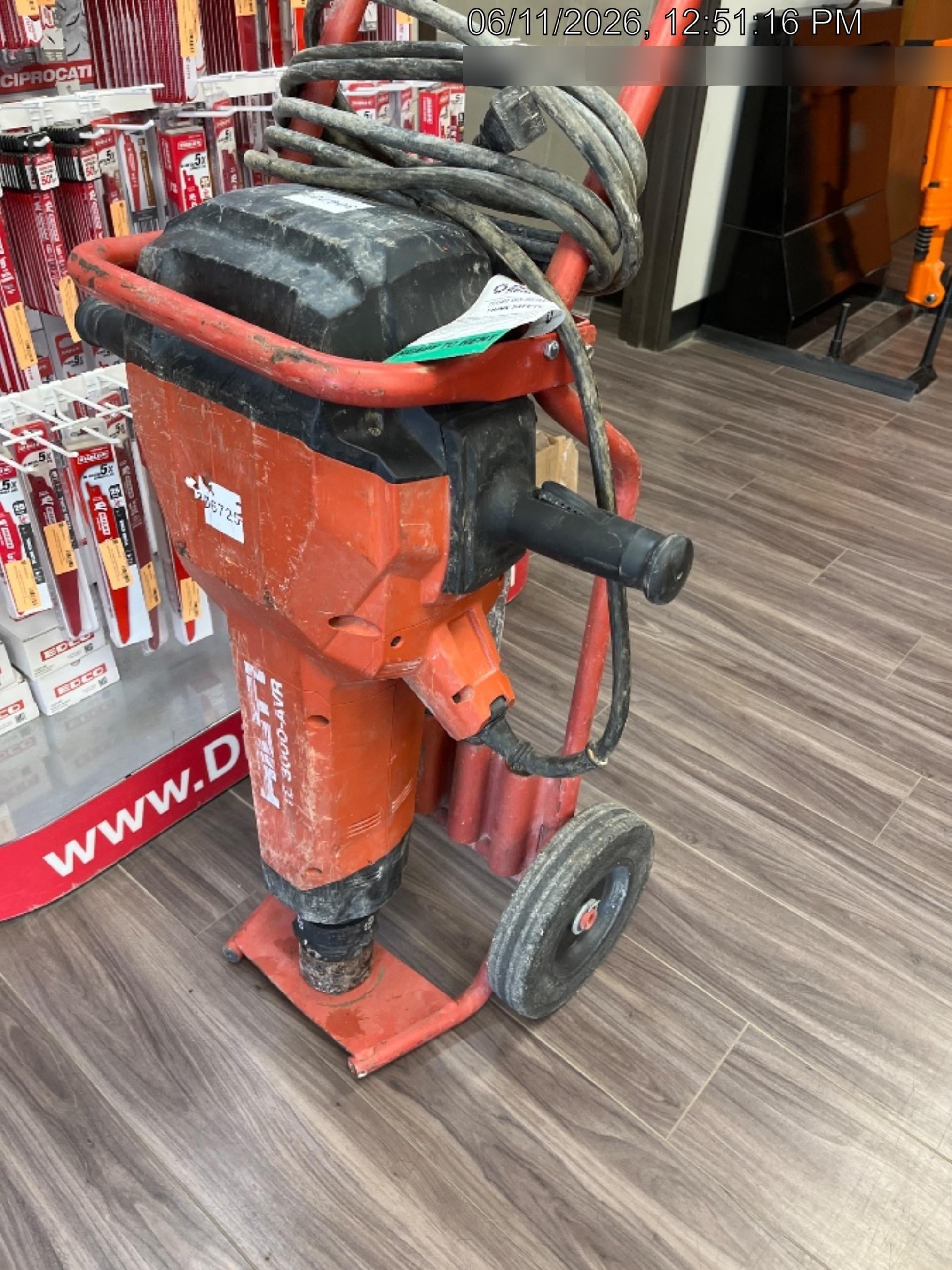 2023 HILTI TE 3000-AVR