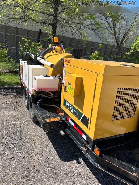 2022 VAC-TRON LP573XDT