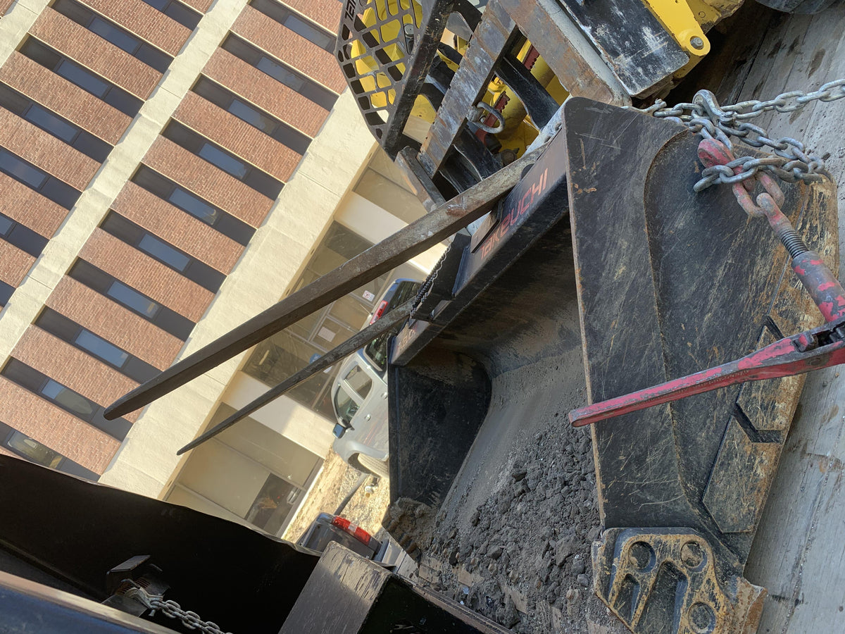 2019 ARROW MATERIAL HANDLING 60" Pallet Forks - Arrow