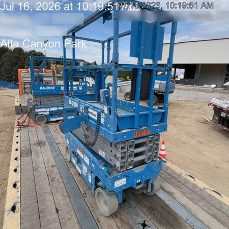 2020 Genie GS-1930 Solid Non Marking Tires, Beacon, Folding rails with half height swing gate, 800W Inverter