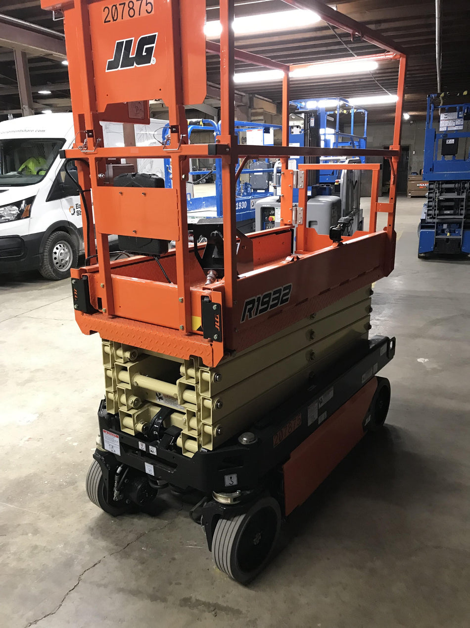 2022 JLG R1932