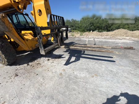 2025 JCB 512-56
