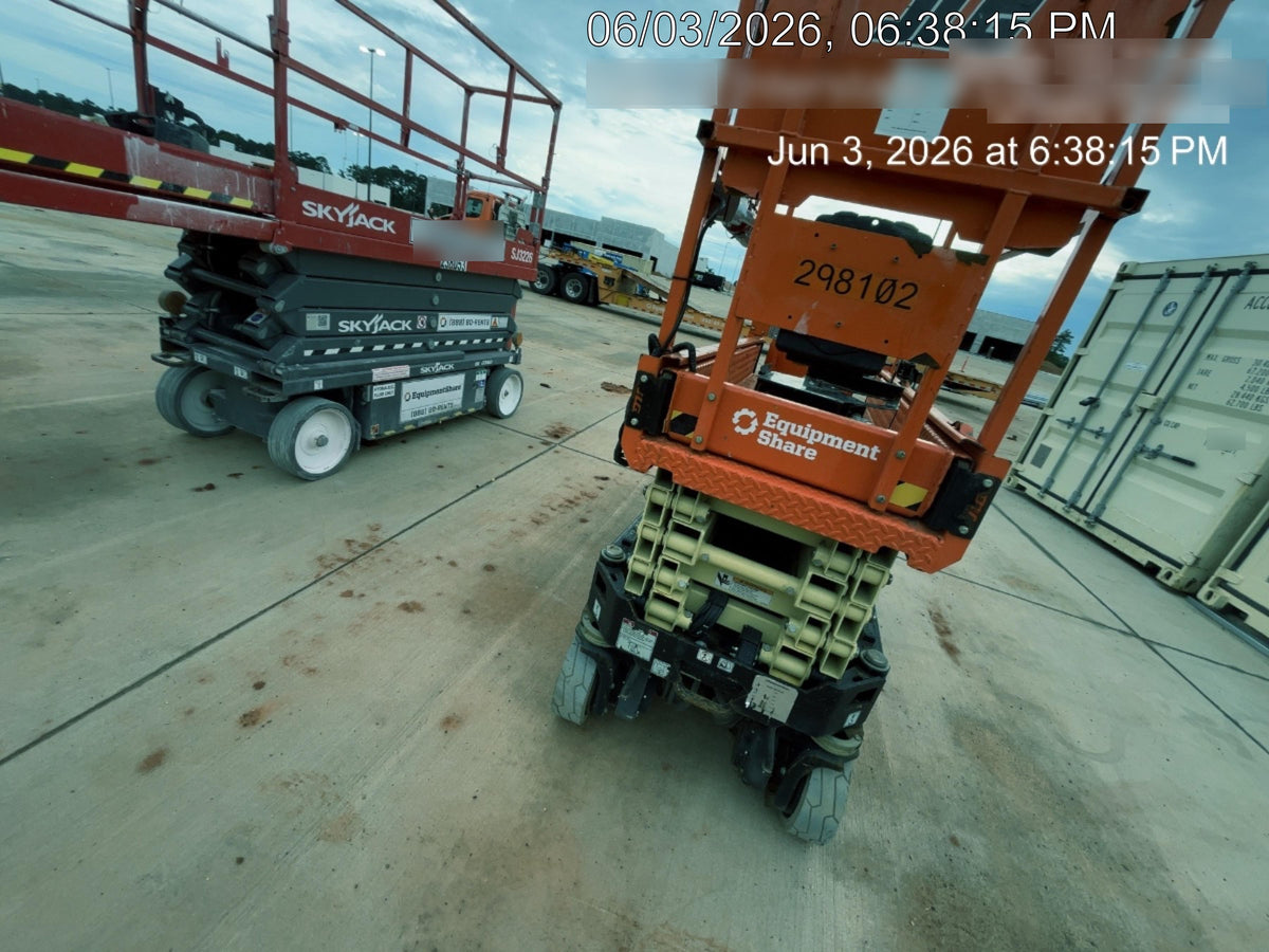 2023 JLG ES1932