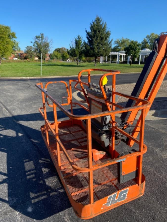 2020 JLG 660SJ