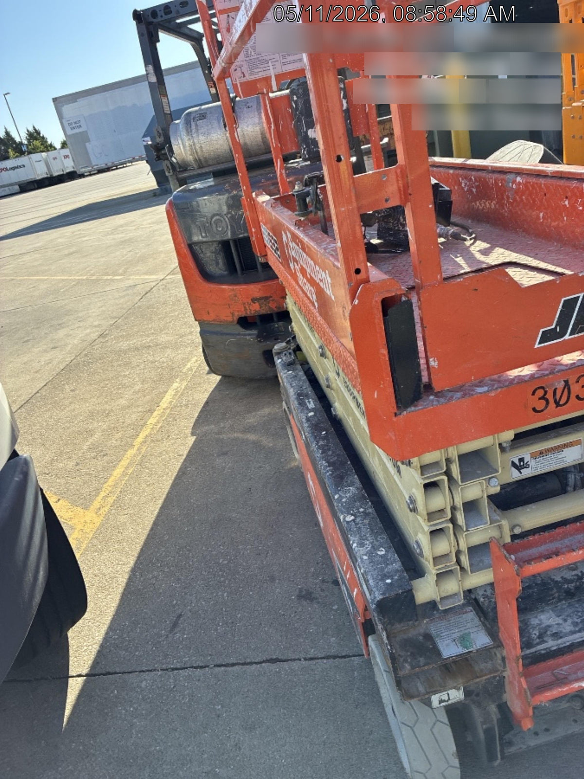 2023 JLG ES1932