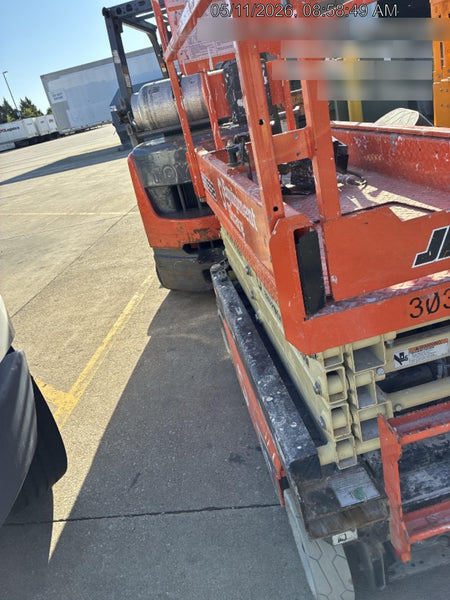 2023 JLG ES1932