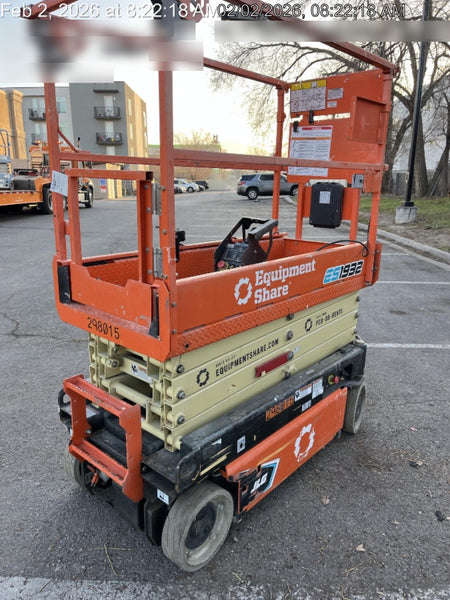 2023 JLG ES1932