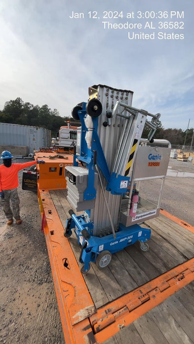 2021 GENIE AWP-30S DC