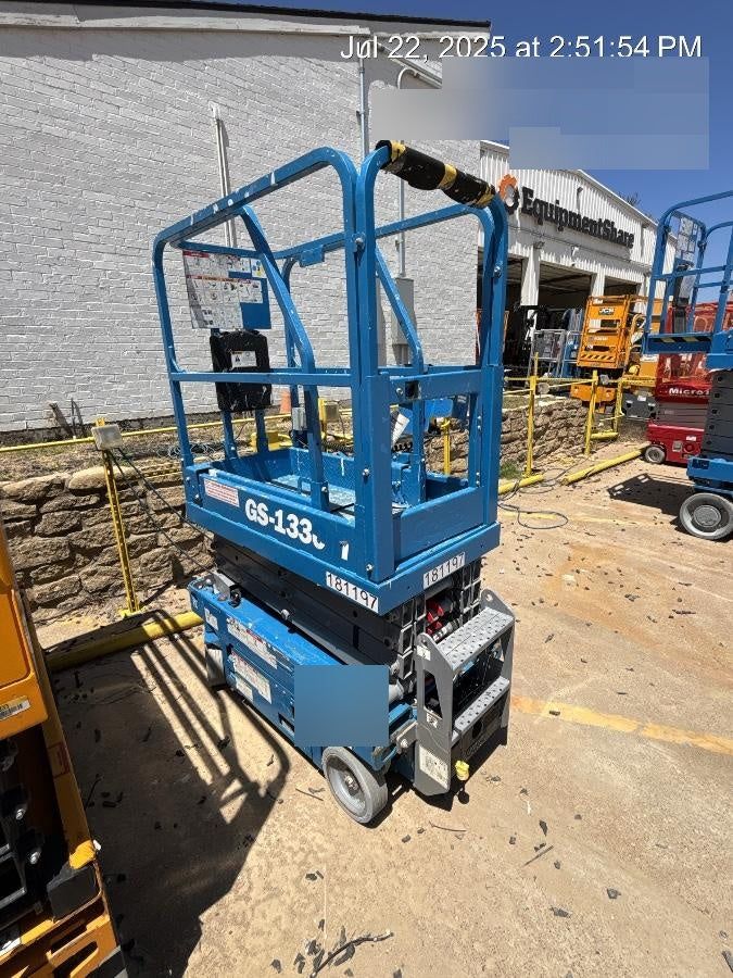 2021 GENIE GS-1330m