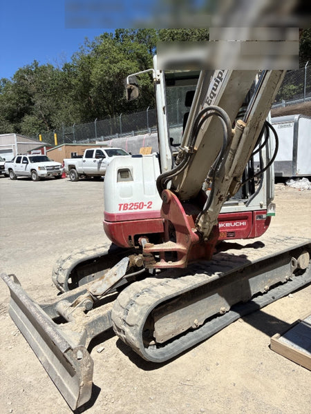 2020 TAKEUCHI TB250-2C