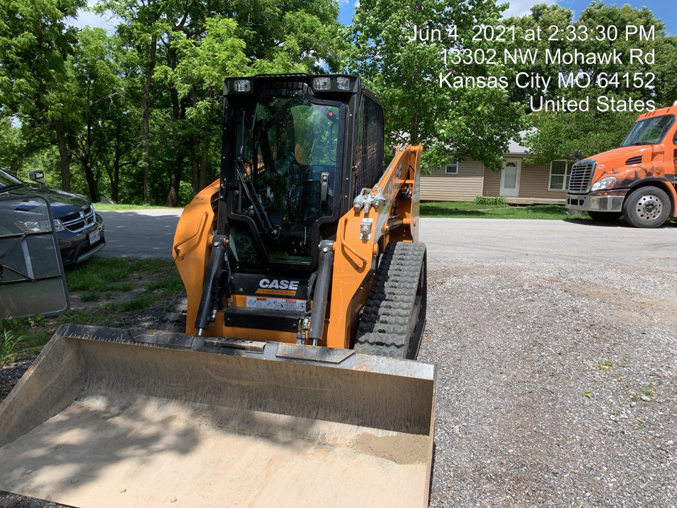 2021 CASE TR270B