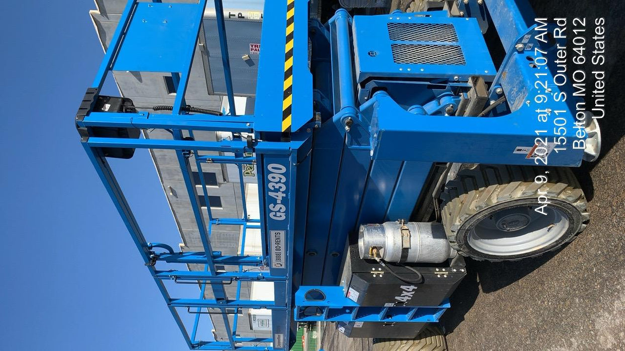 2020 GENIE GS-4390 RT