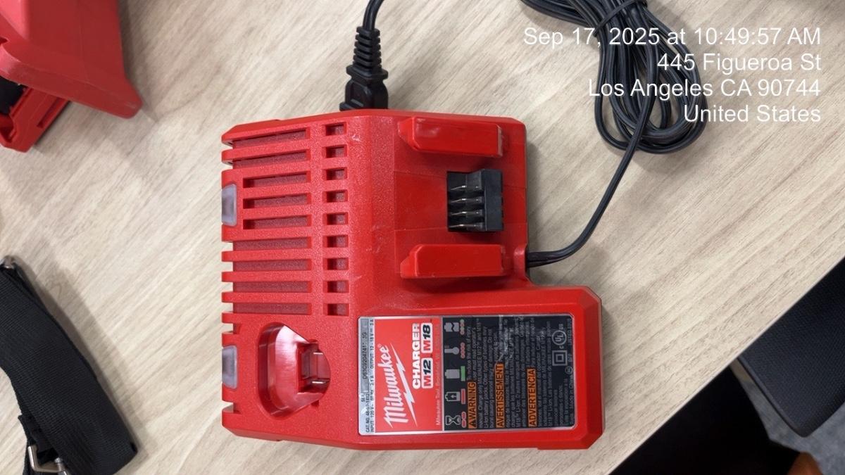 2021 MILWAUKEE 2776-21