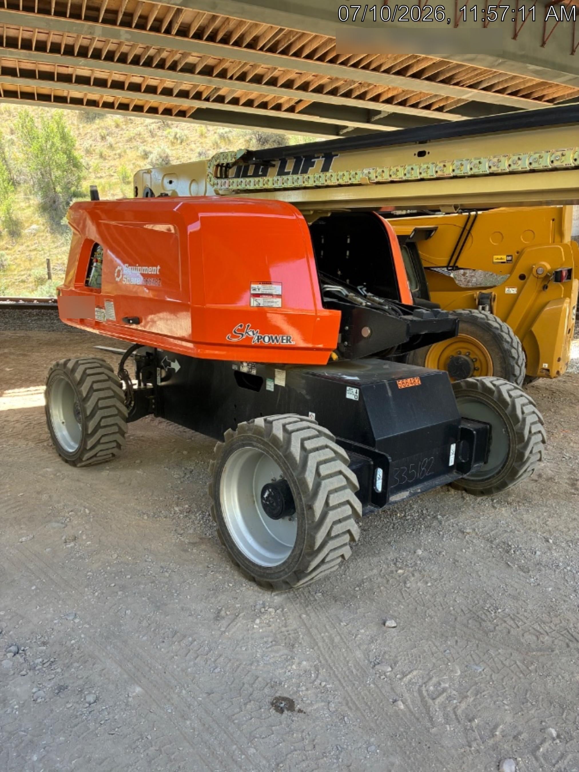 2025 JLG 660SJ