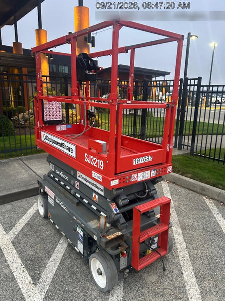 2020 Skyjack SJIII-3219 Solid NM Tires, Half height spring hinged entry gate, Dual Beacons, 800W Inverter