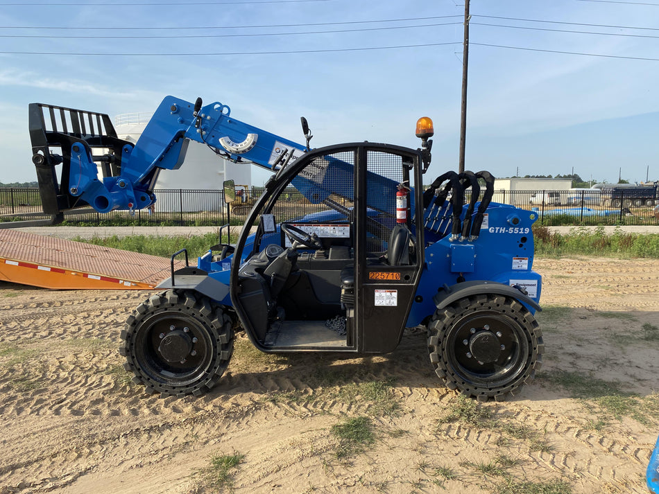 2022 GENIE GTH-5519
