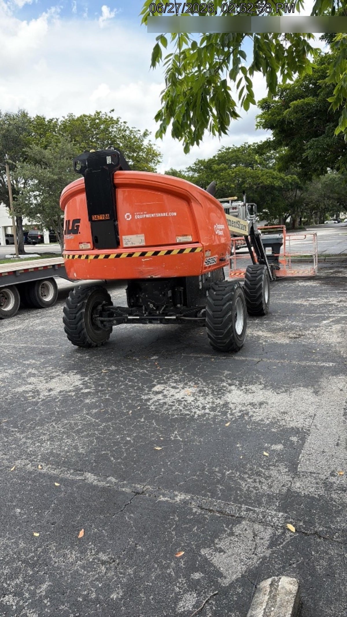 2023 JLG 460SJ