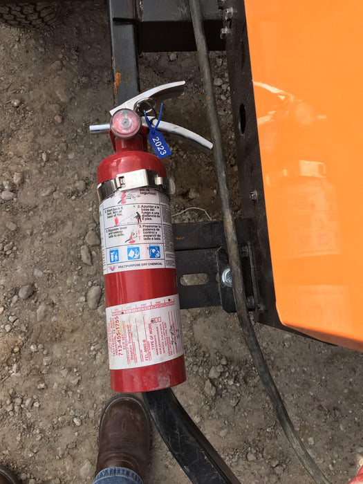 2022 Lincoln Electric LE400 Kubota V1505, Trlr, Cable Rack, Light Kit, ES Decals, T3