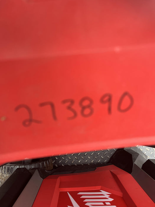 2022 MILWAUKEE MXF041-1XC