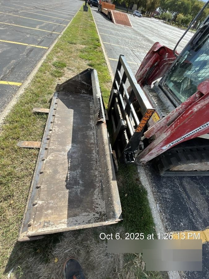 2025 ARROW MATERIAL HANDLING 24" Pallet Fork Frame