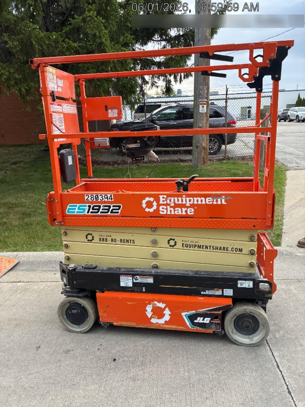 2022 JLG ES1932
