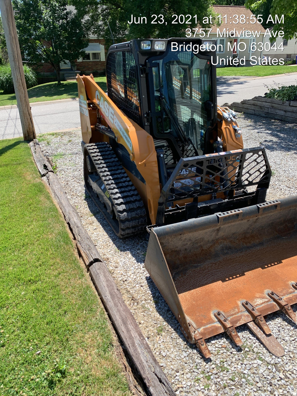 2021 CASE TR270B