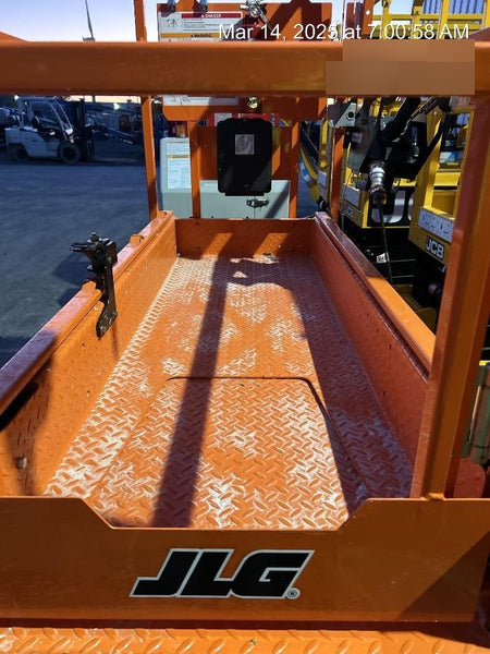 2024 JLG ES1932