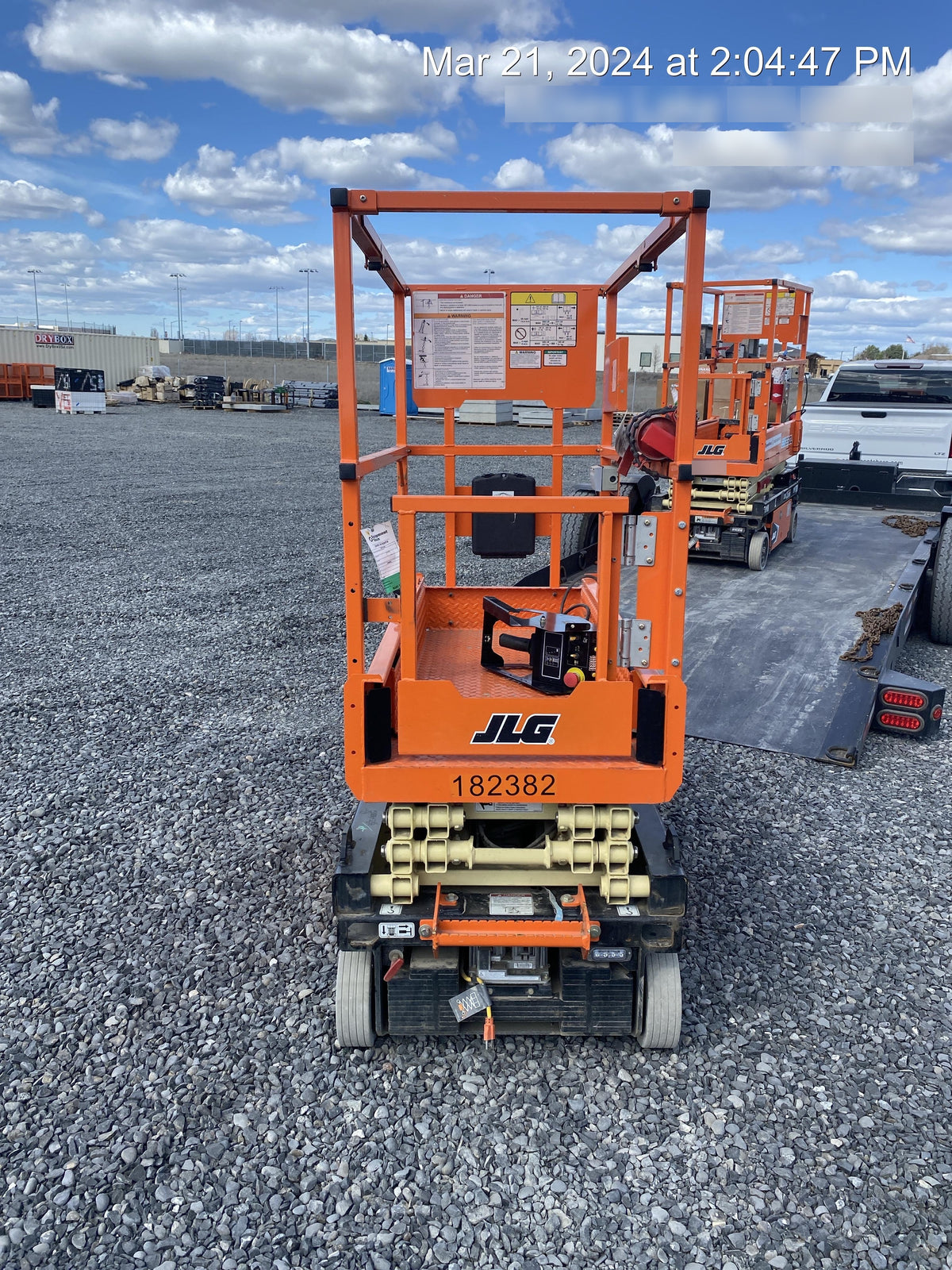 2021 JLG ES1330L
