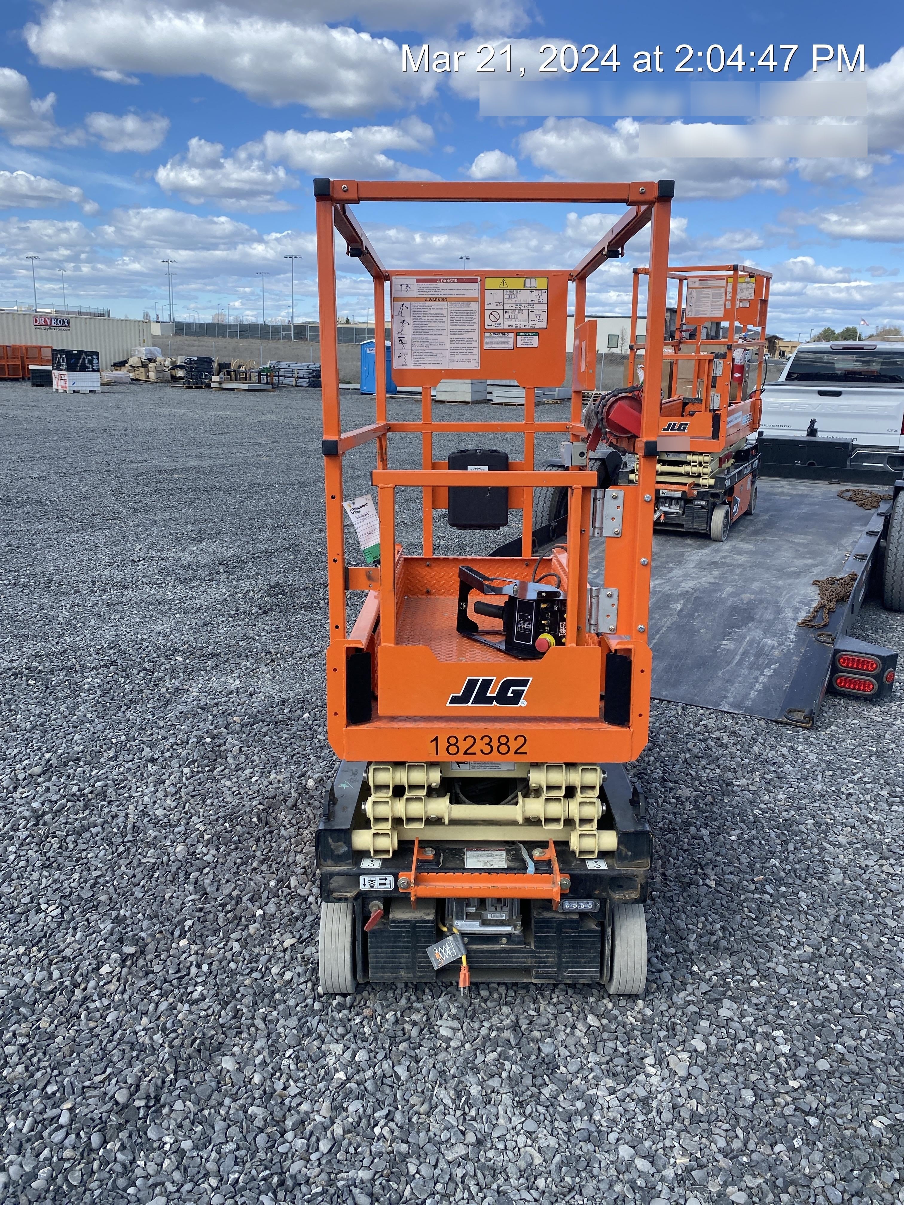 2021 JLG ES1330L