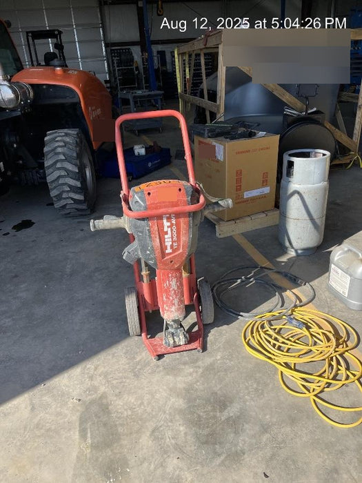 2020 HILTI TE 3000-AVR