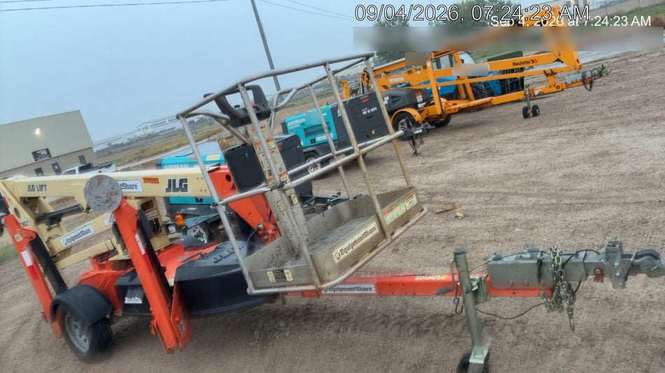 2022 JLG T350