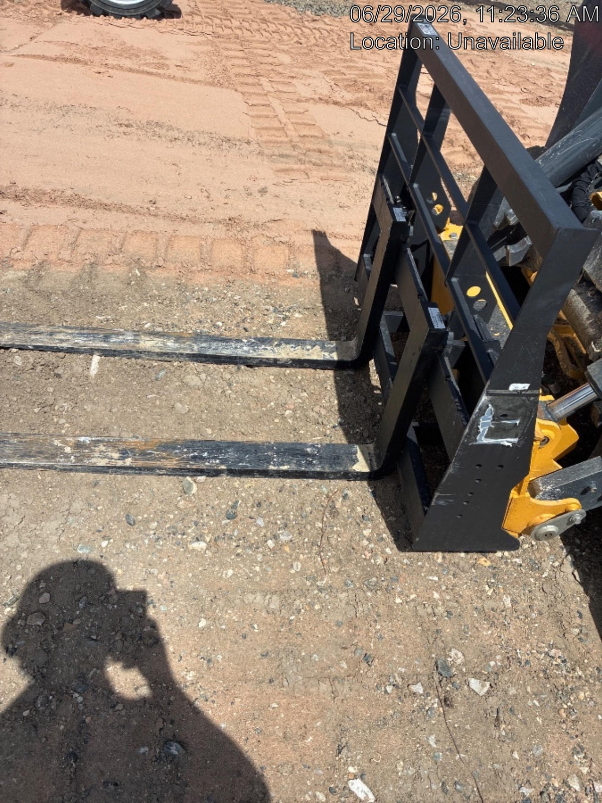 2026 ARROW MATERIAL HANDLING 72" Pallet Forks - Arrow