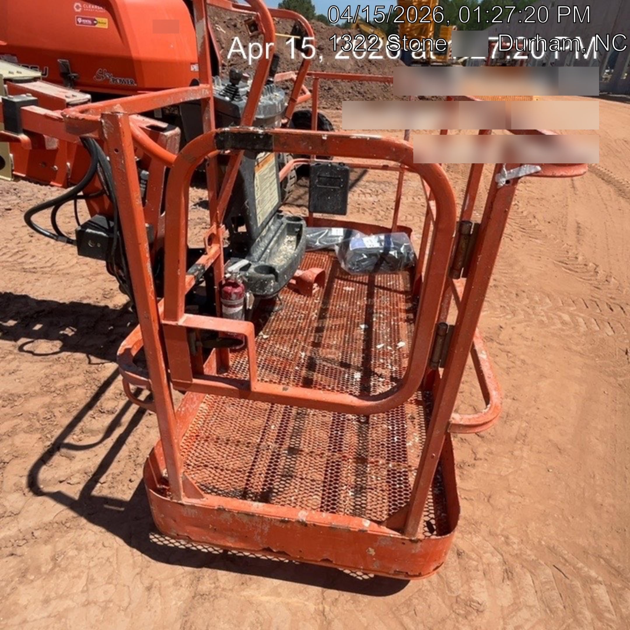 2022 JLG 600S