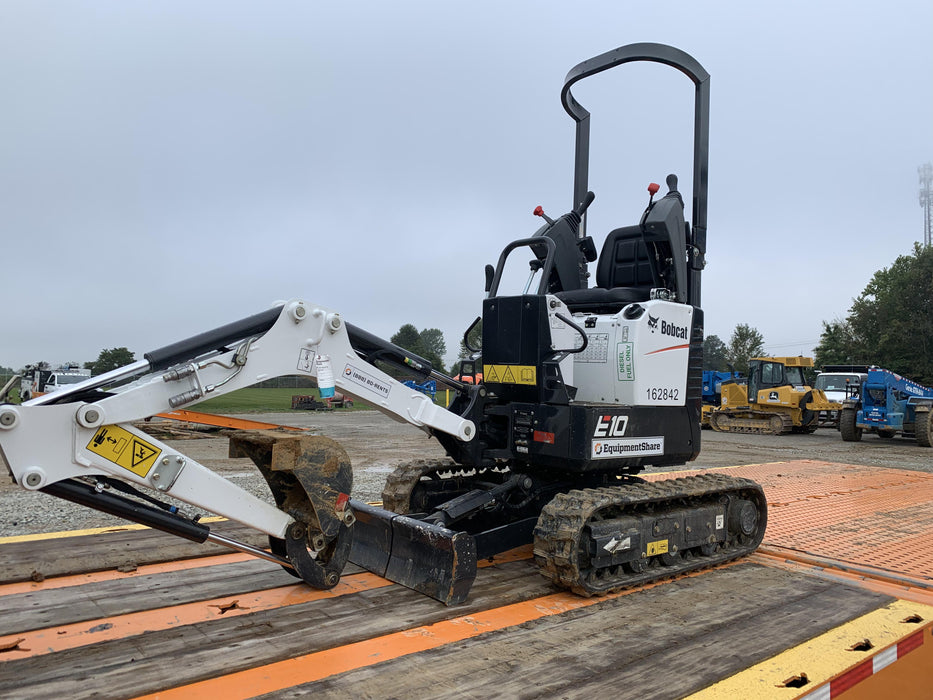 2021 BOBCAT E10