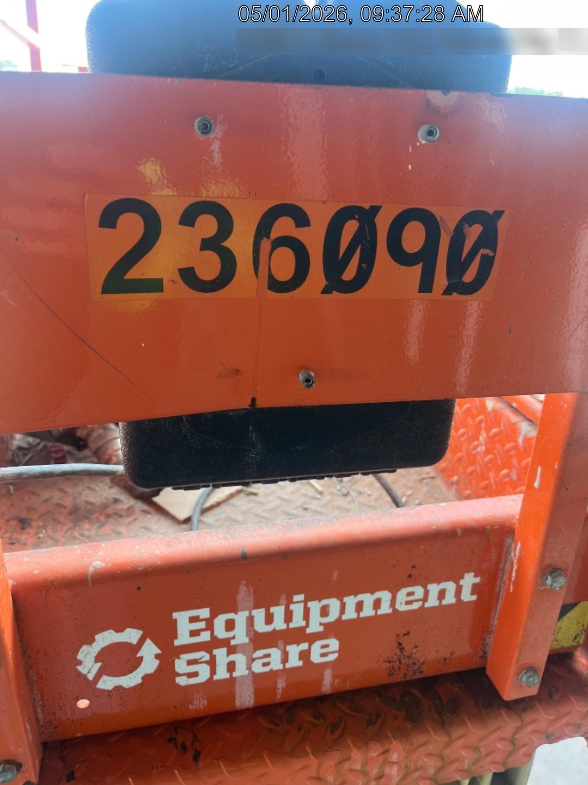 2022 JLG ES1932
