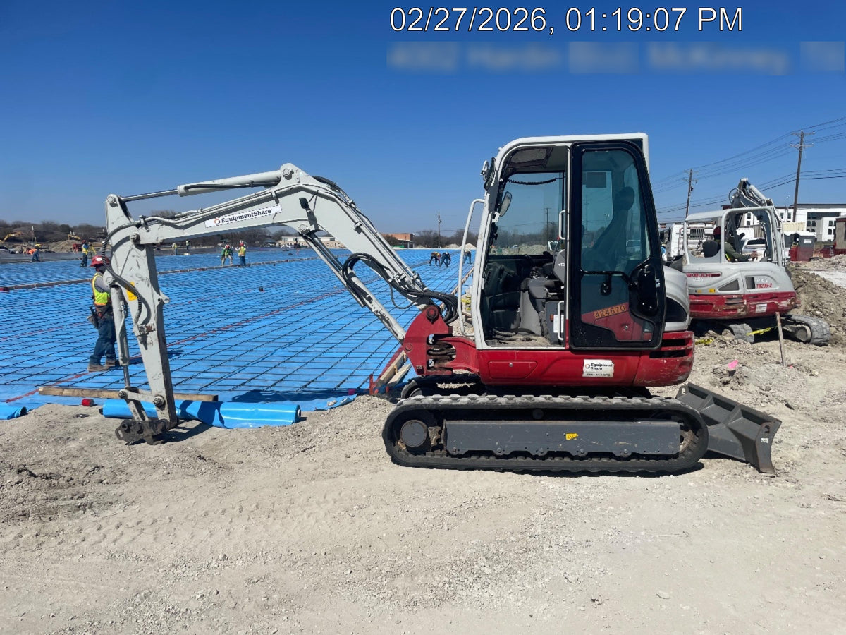 2024 TAKEUCHI TB250-2CR