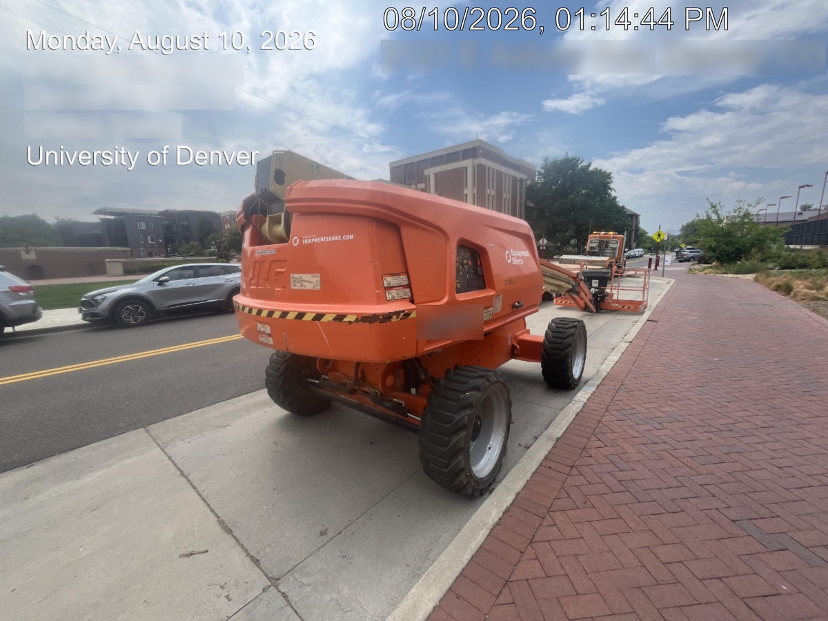 2022 JLG 660SJ