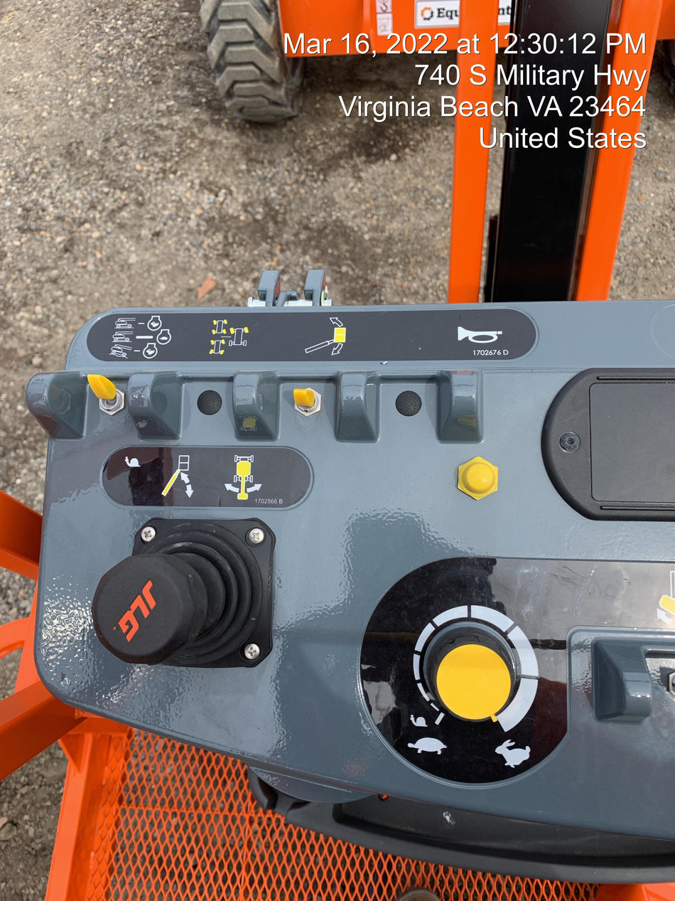 2022 JLG 340AJ
