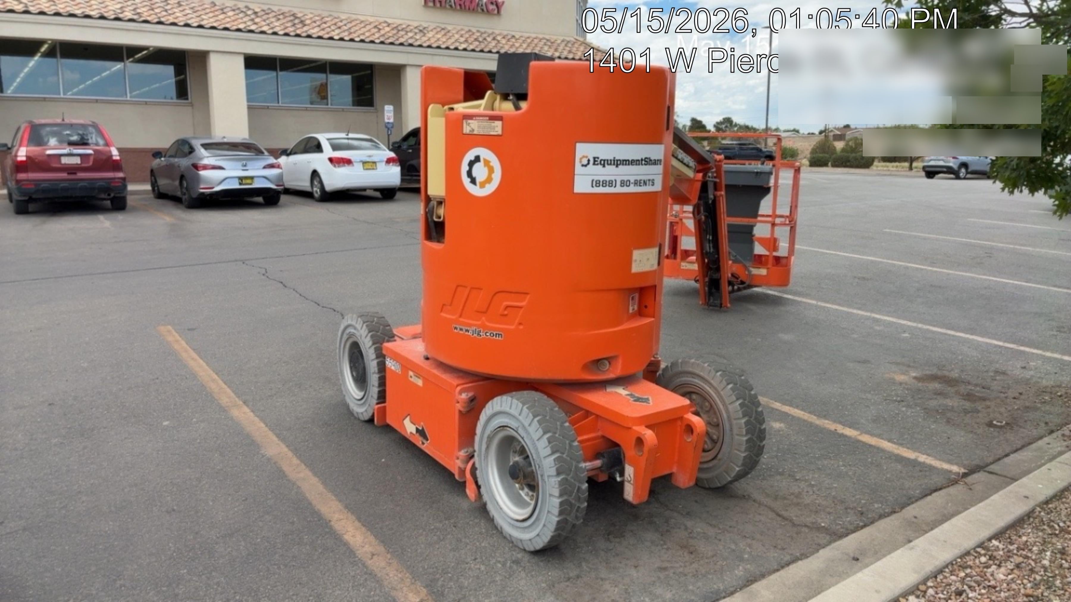 2020 JLG E300AJP