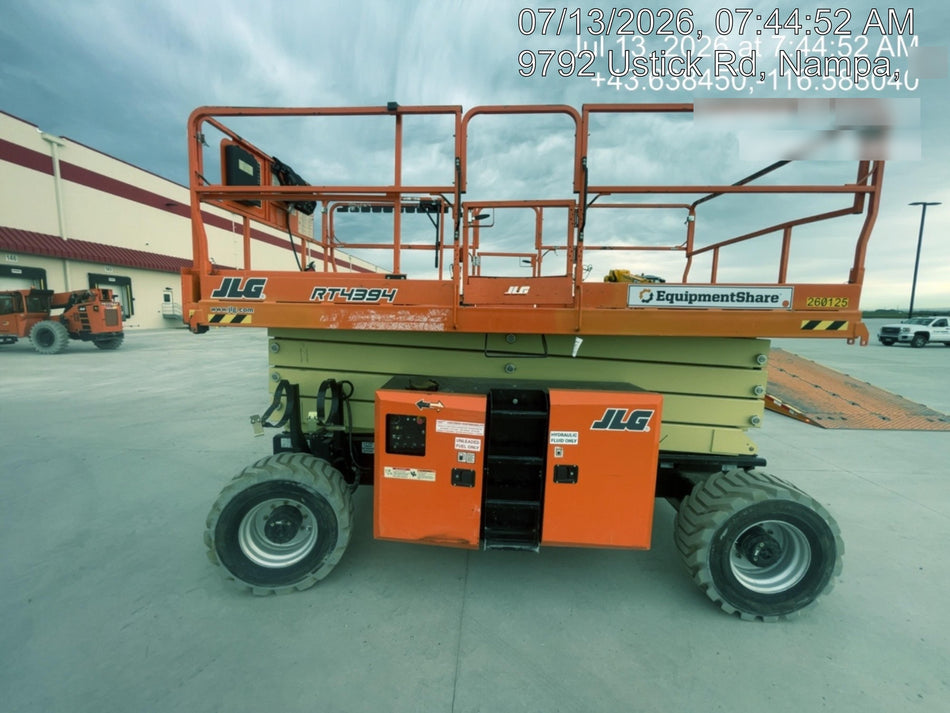 2022 JLG 4394RT