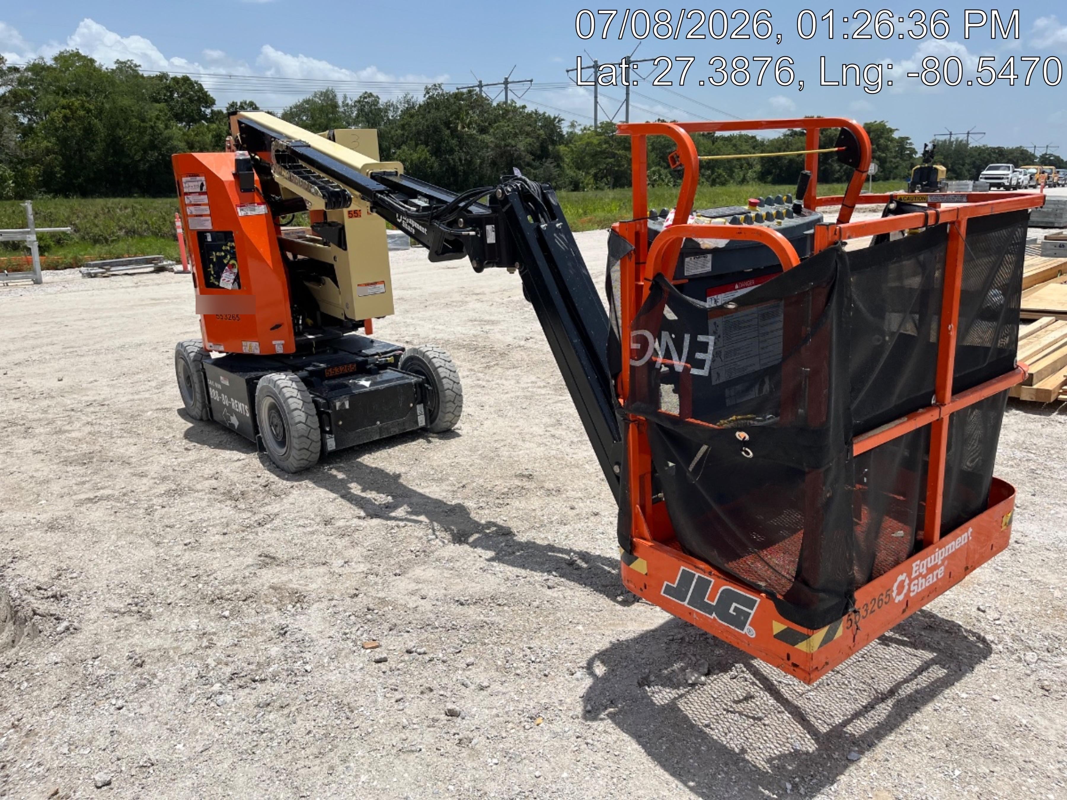 2025 JLG E300AJP