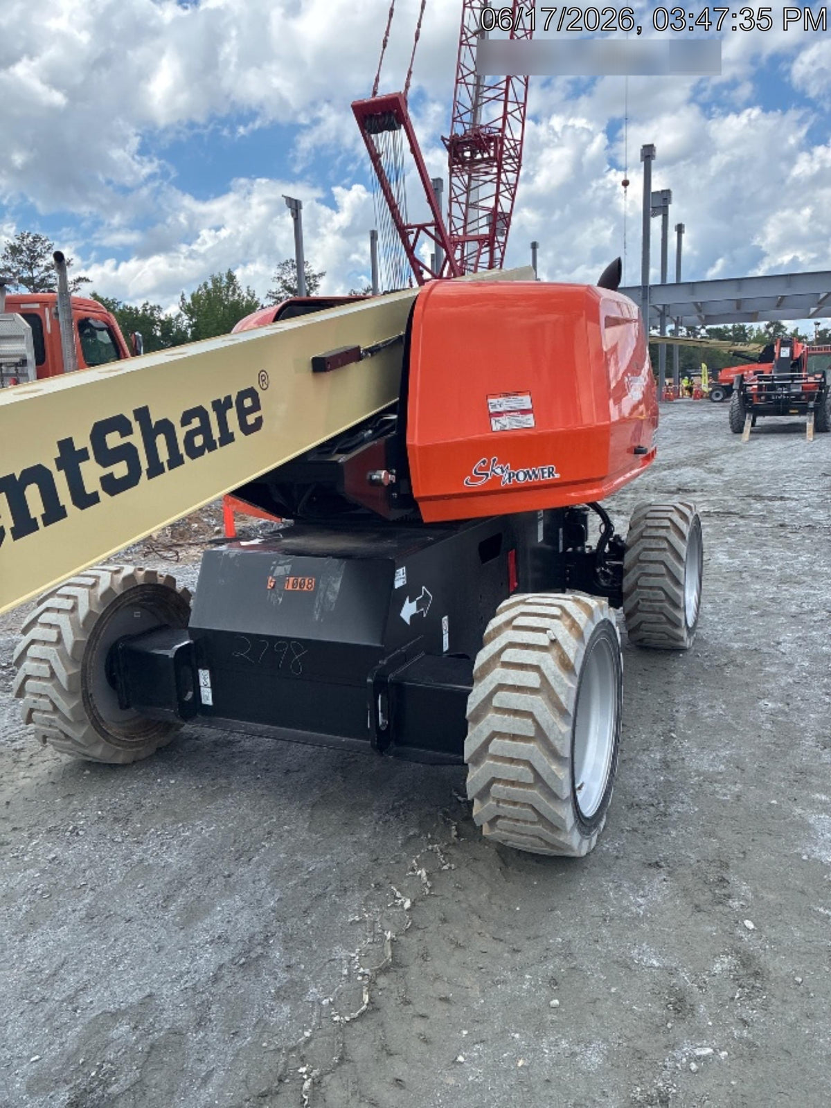 2025 JLG 660SJ