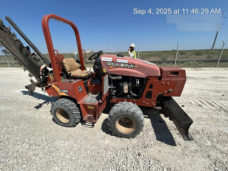 2019 DITCH WITCH RT45A