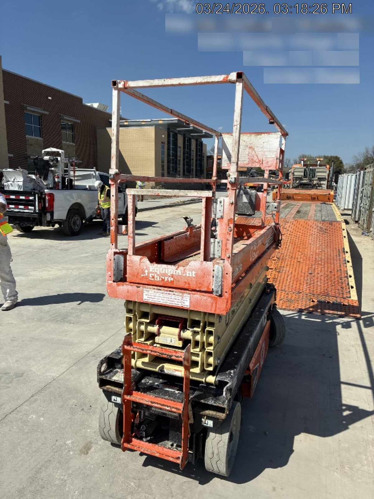 2023 JLG ES2632