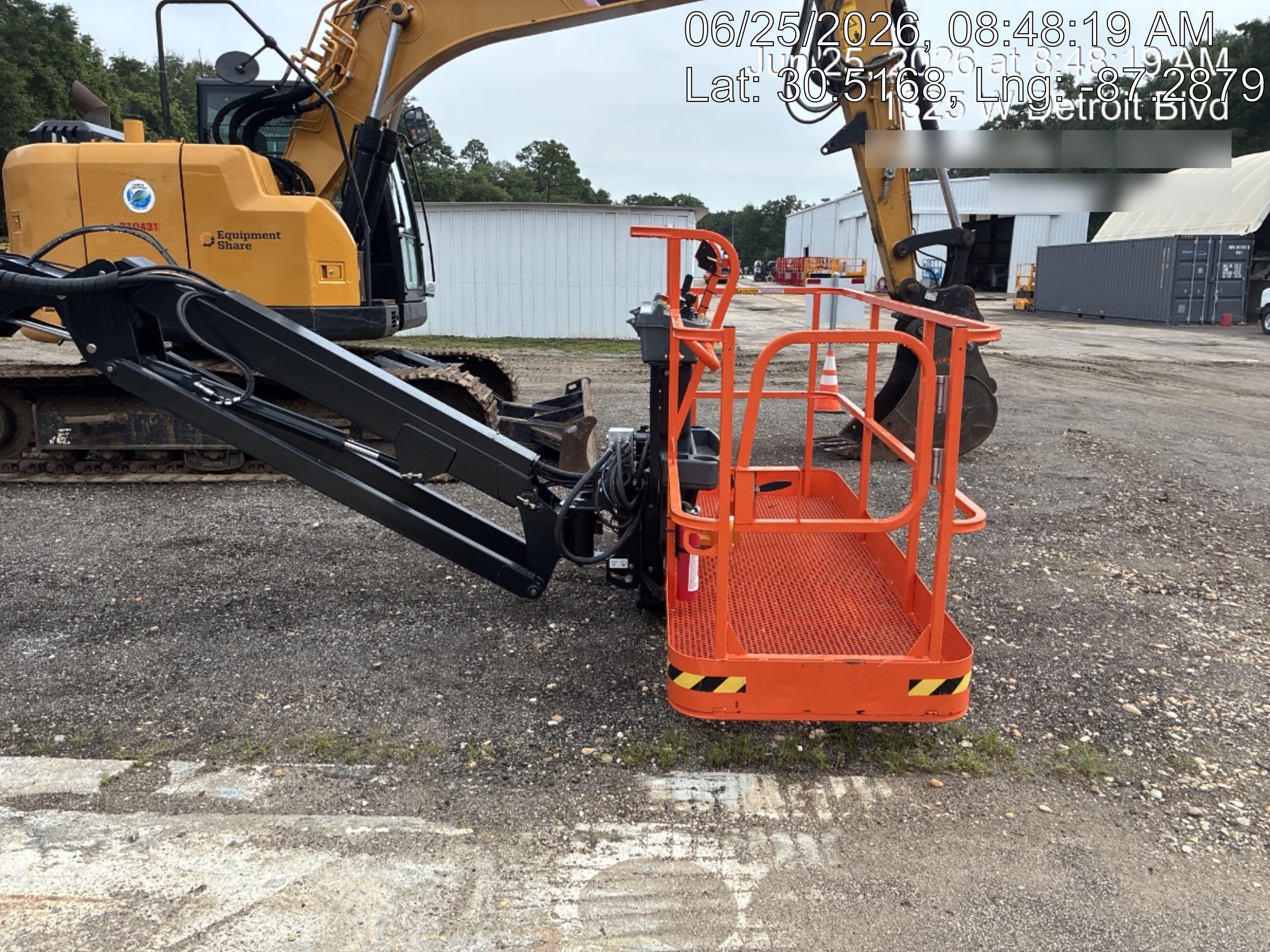 2025 JLG 660SJ