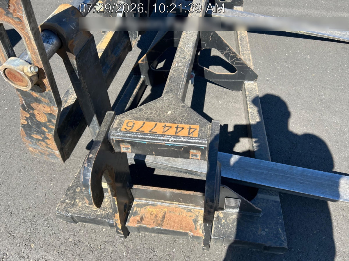 2024 JLG 1001275853
